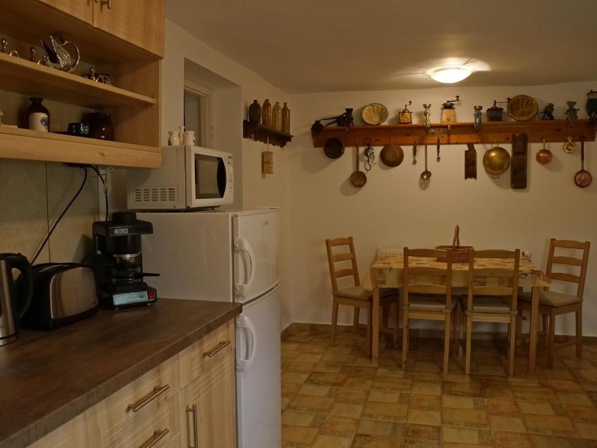 Apartament Fenyves Vendeghaz Bábolna Zewnętrze zdjęcie
