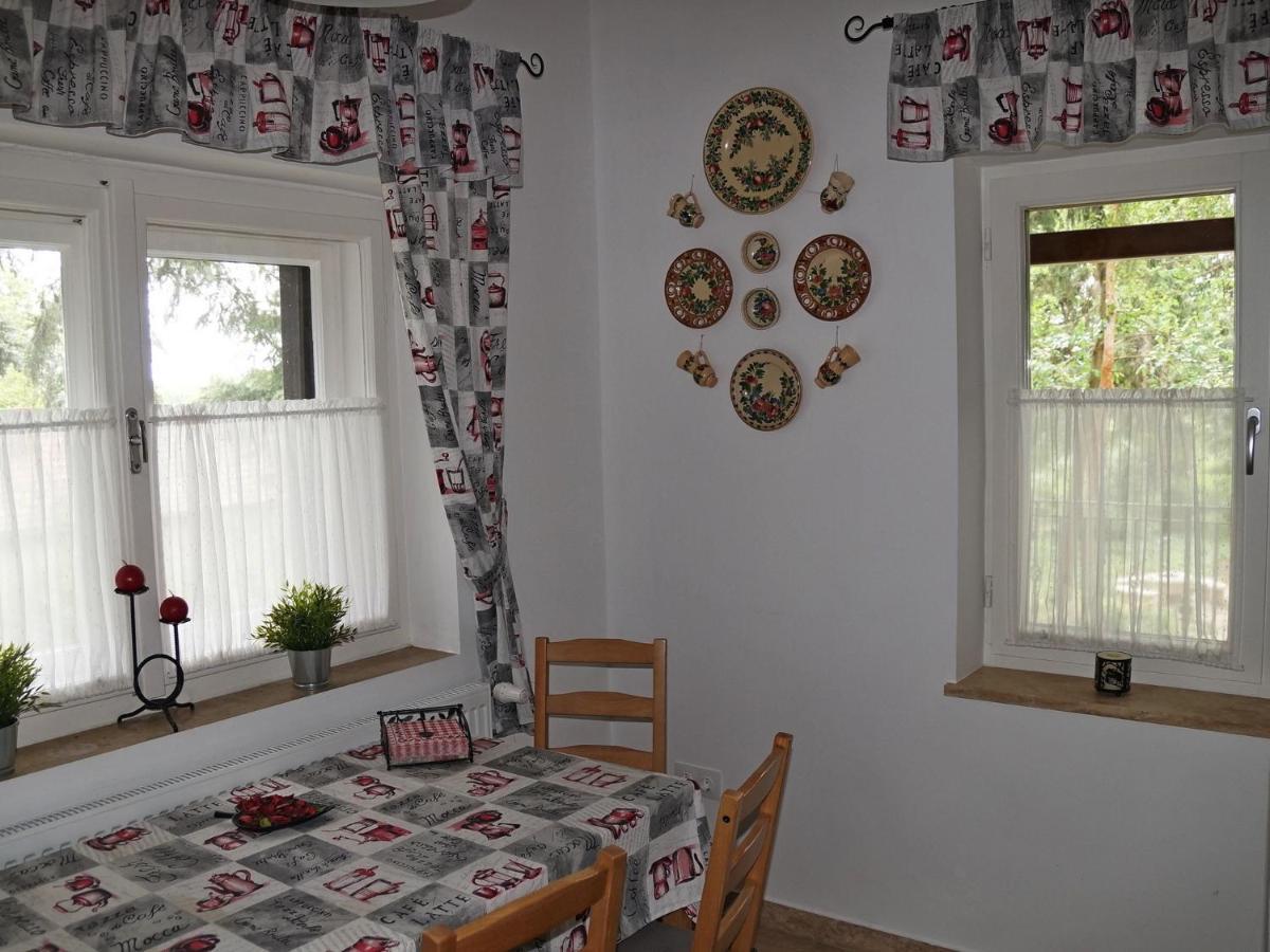 Apartament Fenyves Vendeghaz Bábolna Zewnętrze zdjęcie