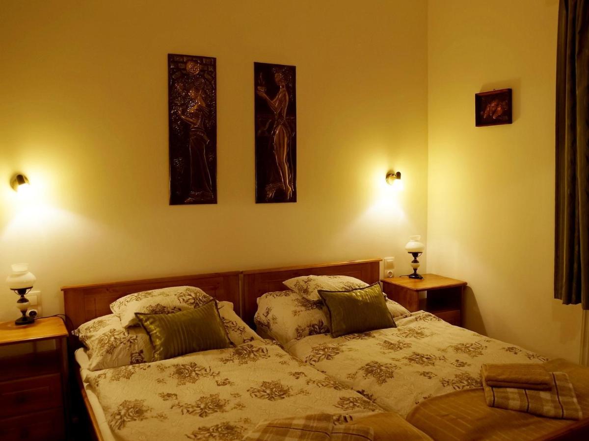 Apartament Fenyves Vendeghaz Bábolna Zewnętrze zdjęcie